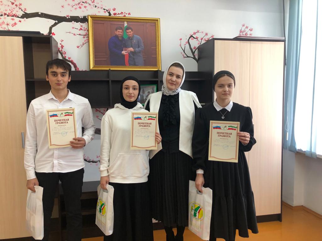 В Висаитовском районе подвели итоги конкурса сочинений «Если бы я был депутатом»