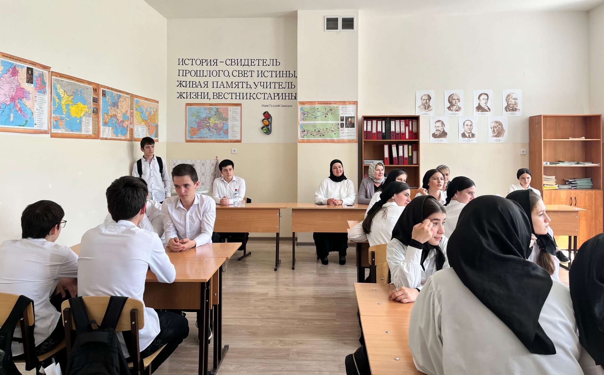 День молодого избирателя в Веденском районе отметили интеллектуальным конкурсом